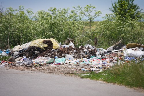 Keyboard user navigating a municipal commercial waste information site for Abbots Langley